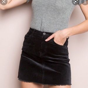 Brandy Melville - Juliette corduroy skirt